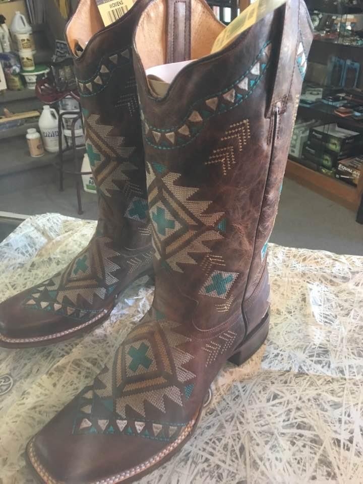 giddyup western wear